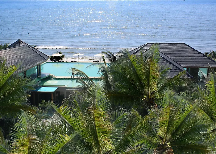 Курортный комплекс Del Sol & 4*